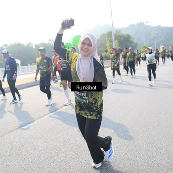 Runner Photo 6923062