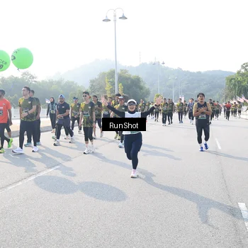 Runner Photo 6923068