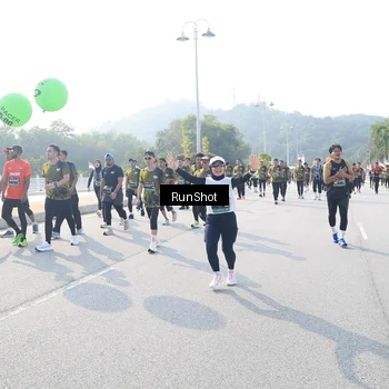 Runner Photo 6923071