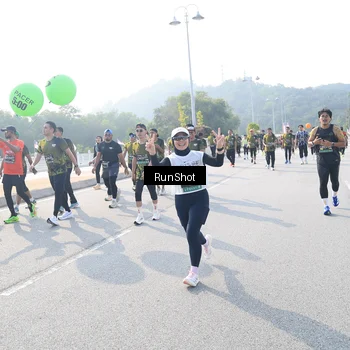 Runner Photo 6923074