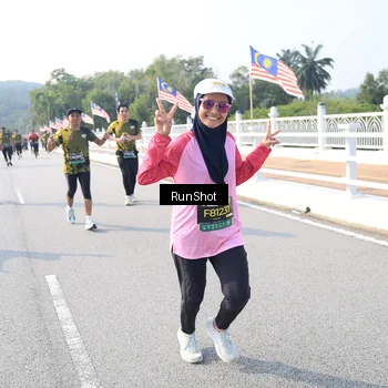 Runner Photo 6923076