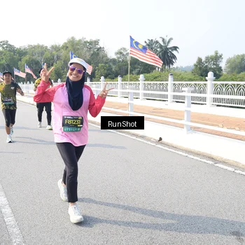 Runner Photo 6923080