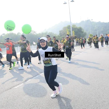 Runner Photo 6923083