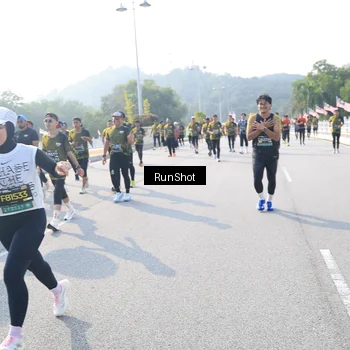 Runner Photo 6923088