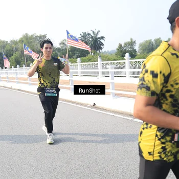 Runner Photo 6923089