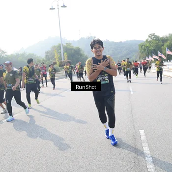 Runner Photo 6923094