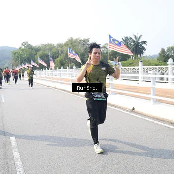 Runner Photo 6923097