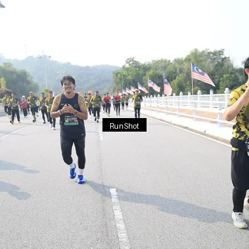 Runner Photo 6923098