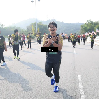 Runner Photo 6923099