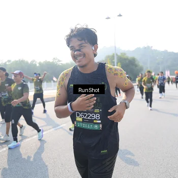 Runner Photo 6923107