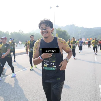 Runner Photo 6923109