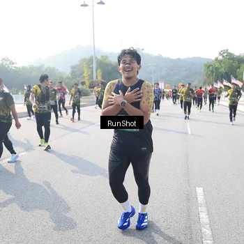 Runner Photo 6923111