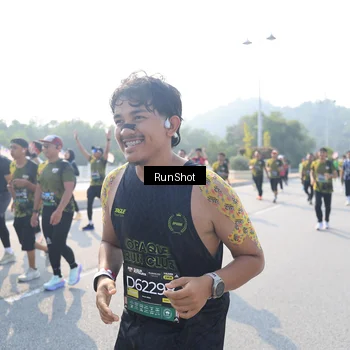 Runner Photo 6923113