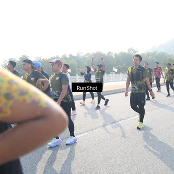 Runner Photo 6923116