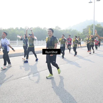 Runner Photo 6923118