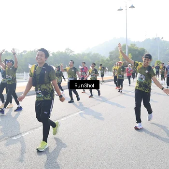 Runner Photo 6923130