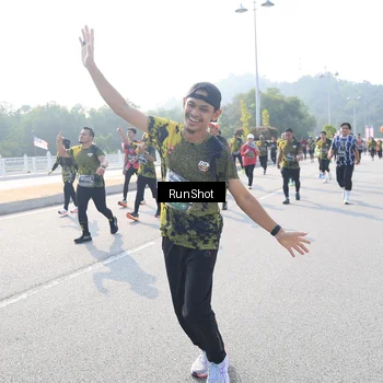 Runner Photo 6923133