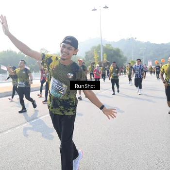 Runner Photo 6923135