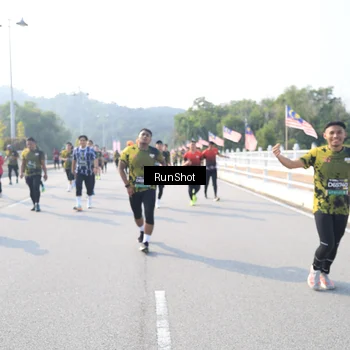 Runner Photo 6923140