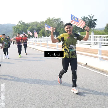 Runner Photo 6923144
