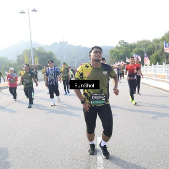 Runner Photo 6923151