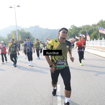 Runner Photo 6923154