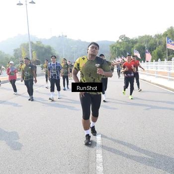 Runner Photo 6923157