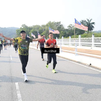 Runner Photo 6923163