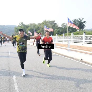 Runner Photo 6923166