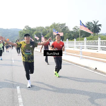 Runner Photo 6923167