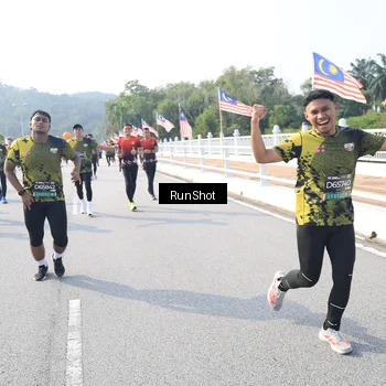 Runner Photo 6923168
