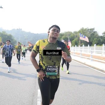 Runner Photo 6923172