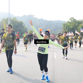 Runner Photo 6923188