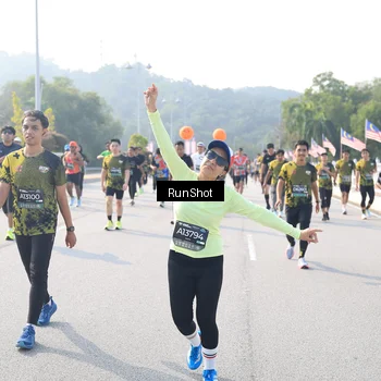 Runner Photo 6923190