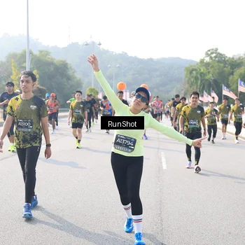 Runner Photo 6923195