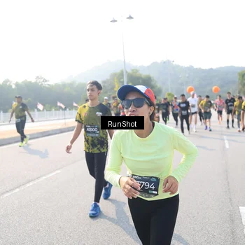 Runner Photo 6923202