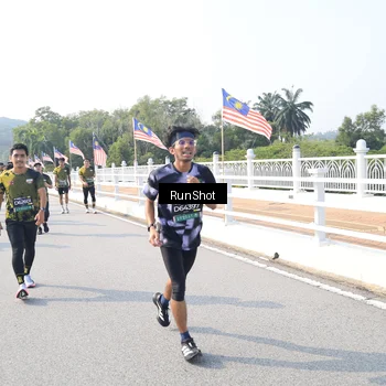 Runner Photo 6923216