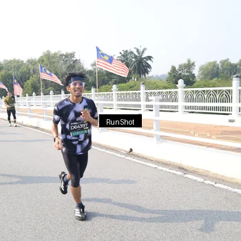 Runner Photo 6923217