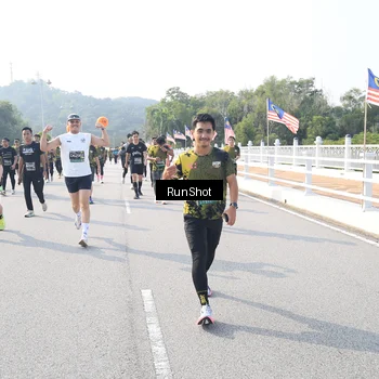 Runner Photo 6923226