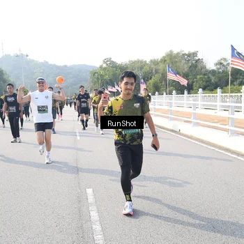 Runner Photo 6923231