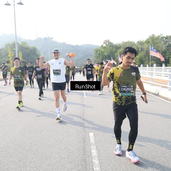 Runner Photo 6923232