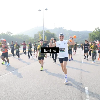 Runner Photo 6923233