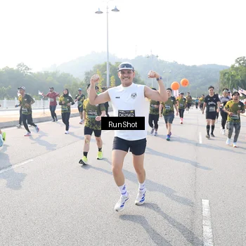 Runner Photo 6923237