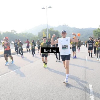 Runner Photo 6923238
