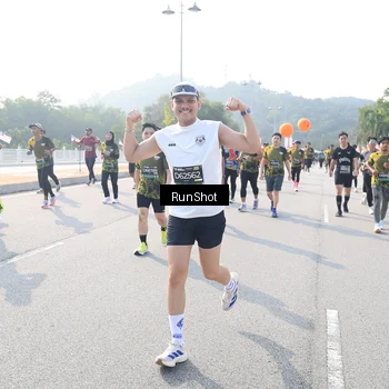 Runner Photo 6923242