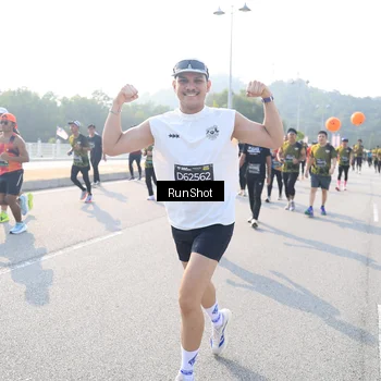 Runner Photo 6923244