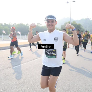 Runner Photo 6923249