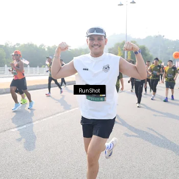Runner Photo 6923250