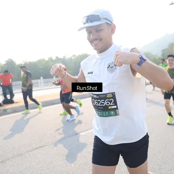 Runner Photo 6923251