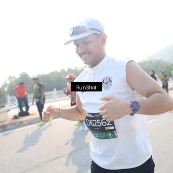 Runner Photo 6923252